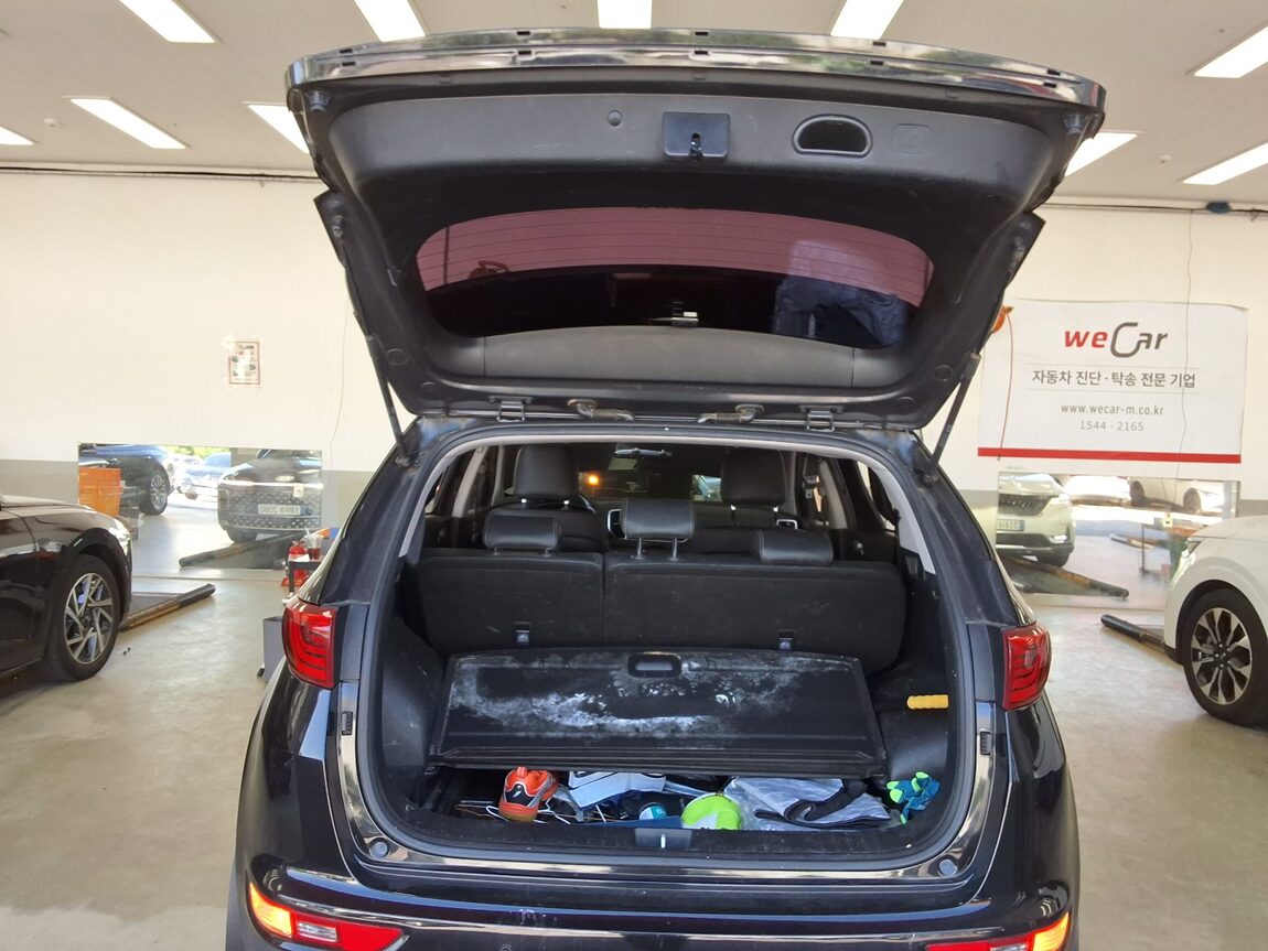 KIA NEW SPORTAGE 1.7 2WD NOBLESSE 2018 - zdjęcie 16