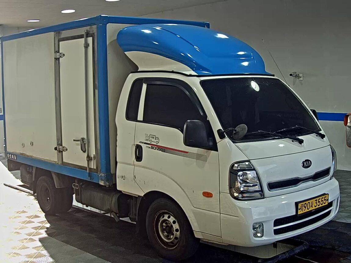 KIA THE NEW BONGO III CARGO BUILT-IN BOX TRUCK PLUS MODEL 2022 - zdjęcie 3