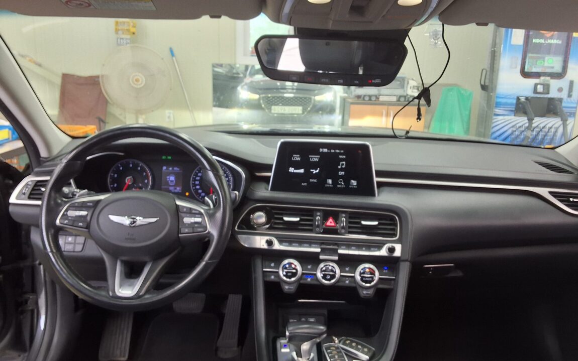 GENESIS G70 2.0T ADVANCED 2019 - zdjęcie 11