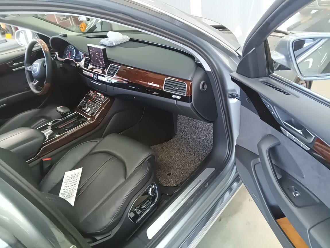 AUDI A8 (3RD GEN) 3.0 TFSI QUATTRO LWB 2012 - zdjęcie 14