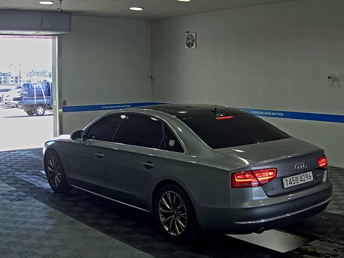 AUDI A8 (3RD GEN) 3.0 TFSI QUATTRO LWB 2012 - zdjęcie 6