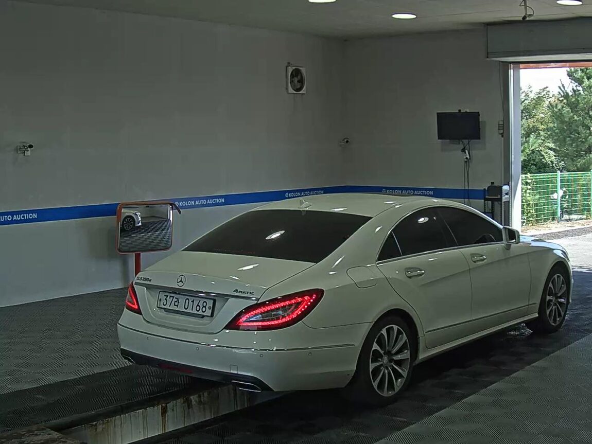 MERCEDES-BENZ CLS-CLASS (2ND GEN) CLS250 d 4MATIC 2016 - zdjęcie 5