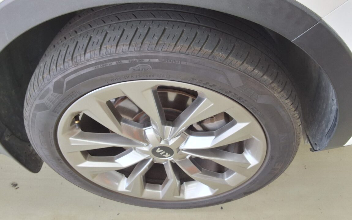KIA NEW SORENTO (MQ4) 2.2 DIESEL 2WD PRESTIGE 2021 - zdjęcie 25