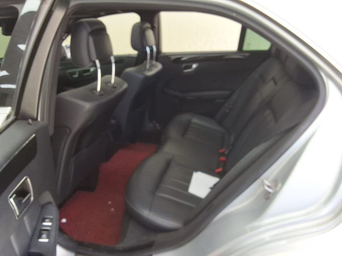 MERCEDES-BENZ E-CLASS (4TH GEN) E250 CDI 4MATIC 2014 - zdjęcie 13