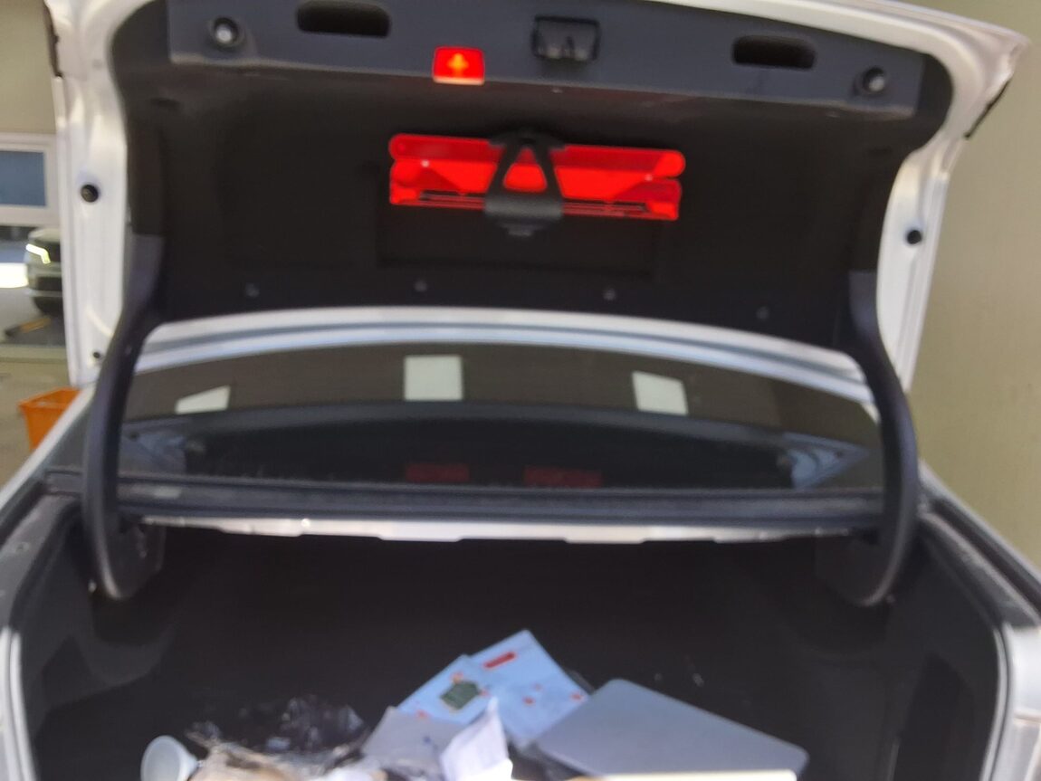 MERCEDES-BENZ E-CLASS (4TH GEN) E250 CDI 4MATIC 2014 - zdjęcie 16