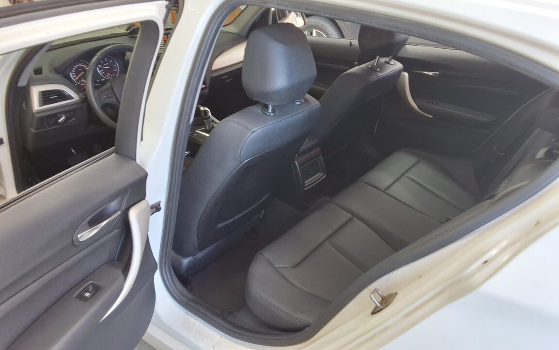 BMW 1 SERIES (2ND GEN) 5-DOOR 118d JOY 2016 - zdjęcie 12