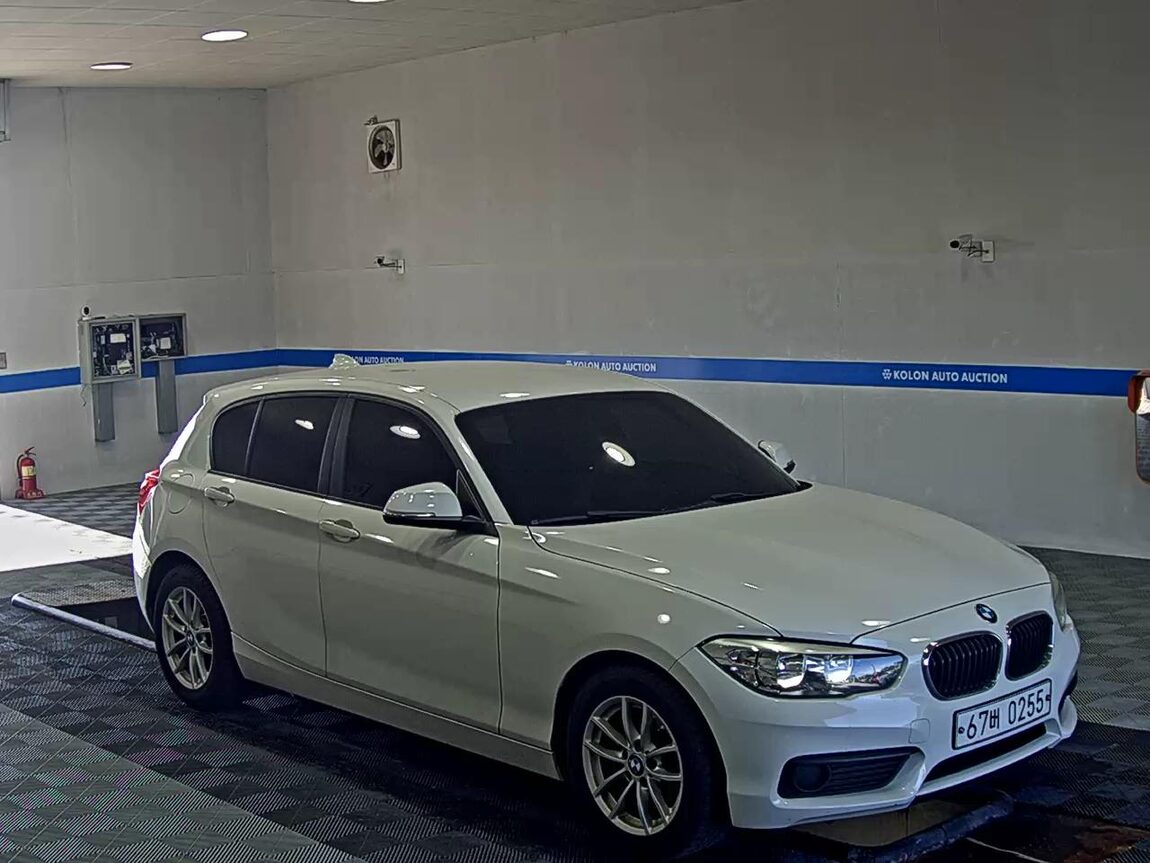 BMW 1 SERIES (2ND GEN) 5-DOOR 118d JOY 2016 - zdjęcie 3