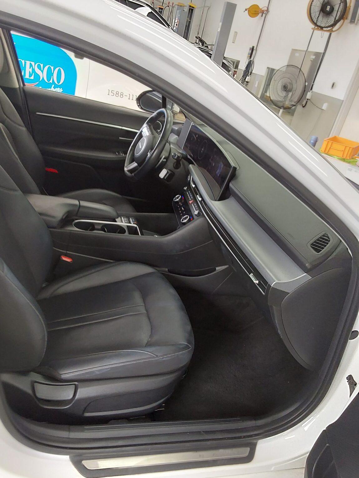 HYUNDAI SONATA THE EDGE GASOLINE 2.0 PREMIUM 2024 - zdjęcie 14
