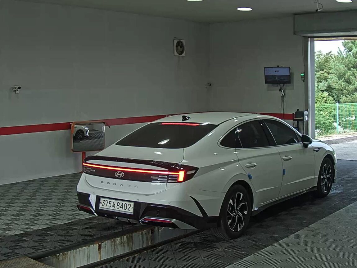 HYUNDAI SONATA THE EDGE GASOLINE 2.0 PREMIUM 2024 - zdjęcie 5