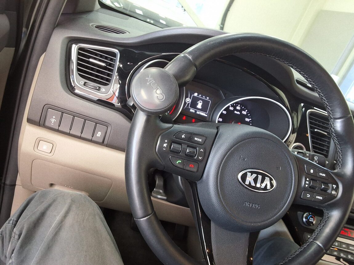 KIA ALL NEW CARNIVAL 11-SEATER DIESEL PRESTIGE 2015 - zdjęcie 23