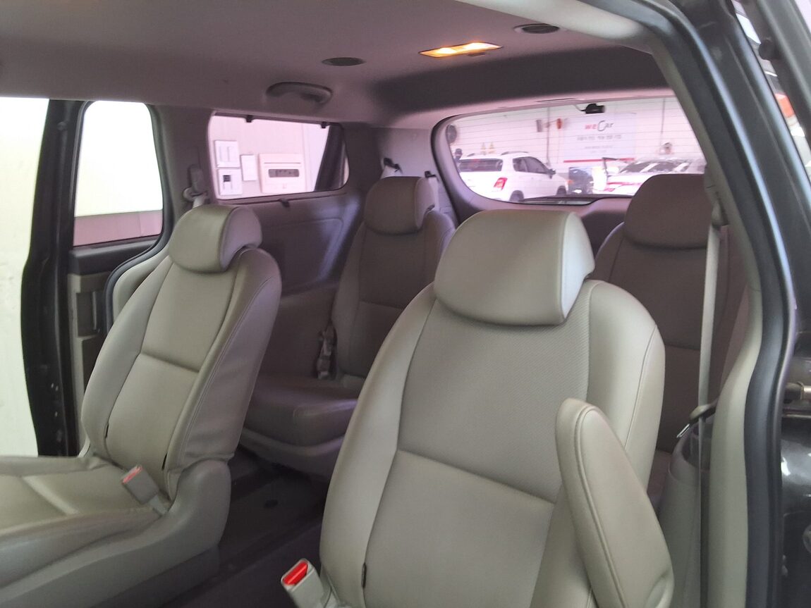 KIA ALL NEW CARNIVAL 11-SEATER DIESEL PRESTIGE 2015 - zdjęcie 13