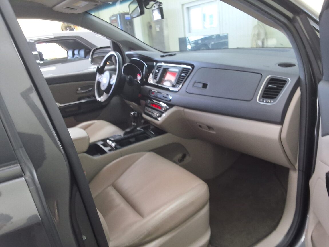 KIA ALL NEW CARNIVAL 11-SEATER DIESEL PRESTIGE 2015 - zdjęcie 15