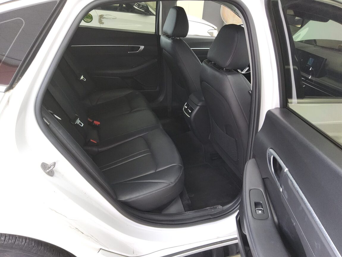 HYUNDAI SONATA THE EDGE GASOLINE 2.0 PREMIUM 2024 - zdjęcie 13