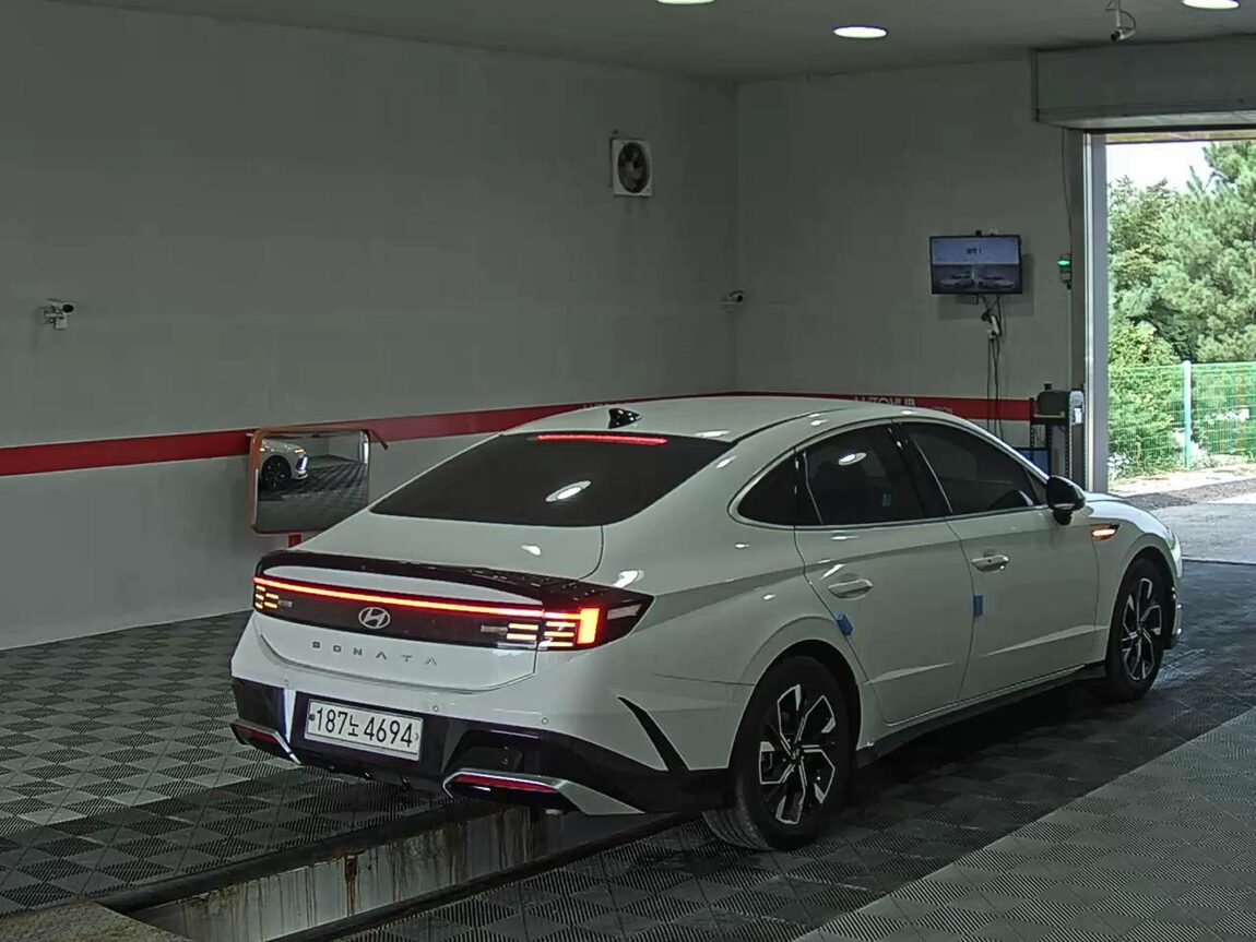 HYUNDAI SONATA THE EDGE GASOLINE 2.0 PREMIUM 2024 - zdjęcie 5