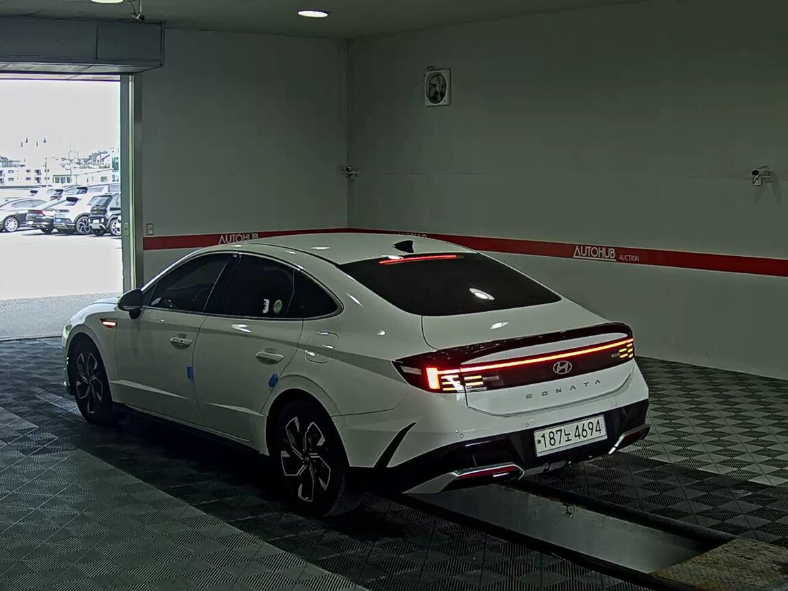 HYUNDAI SONATA THE EDGE GASOLINE 2.0 PREMIUM 2024 - zdjęcie 6
