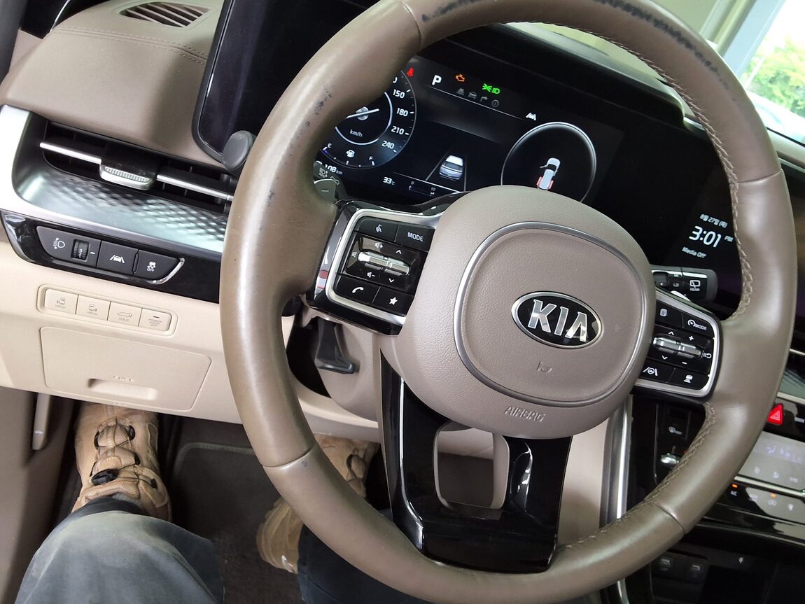 KIA NEW CARNIVAL (KA4) HI-LIMOUSINE 7-SEATER GASOLINE SIGNATURE 2021 - zdjęcie 23