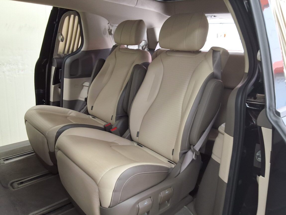 KIA NEW CARNIVAL (KA4) HI-LIMOUSINE 7-SEATER GASOLINE SIGNATURE 2021 - zdjęcie 13