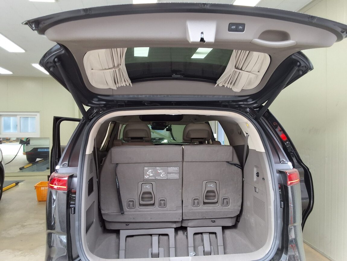 KIA NEW CARNIVAL (KA4) HI-LIMOUSINE 7-SEATER GASOLINE SIGNATURE 2021 - zdjęcie 16
