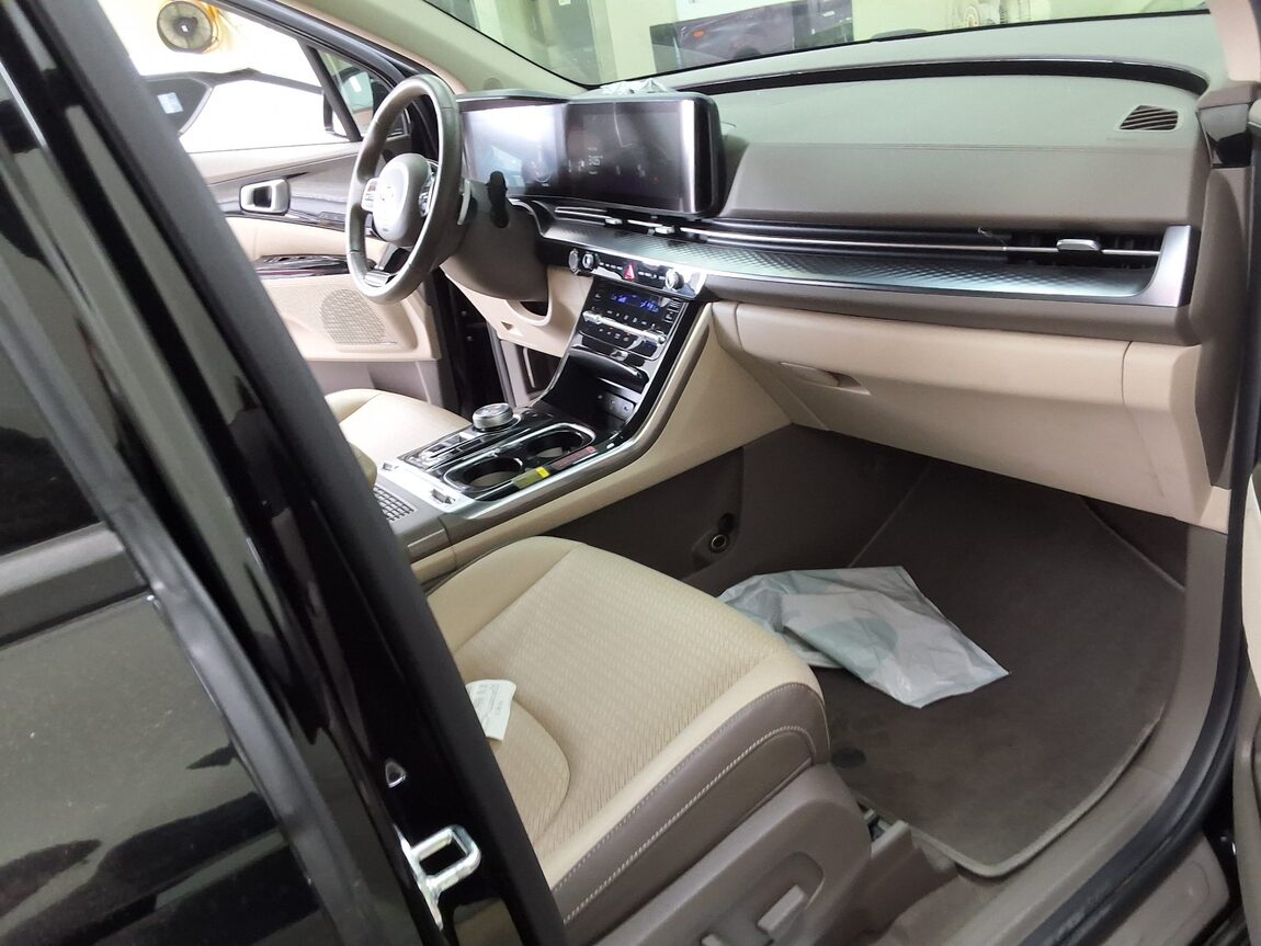 KIA NEW CARNIVAL (KA4) HI-LIMOUSINE 7-SEATER GASOLINE SIGNATURE 2021 - zdjęcie 15