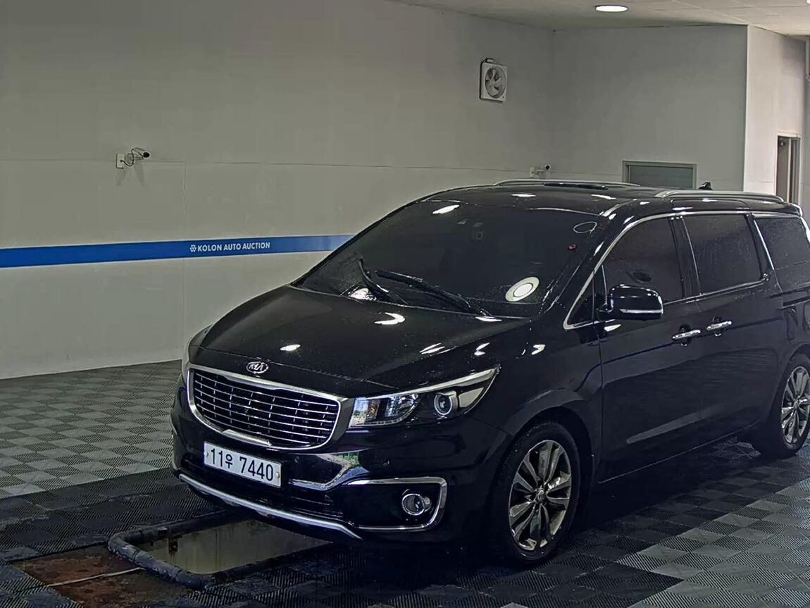 KIA ALL NEW CARNIVAL 9-SEATER DIESEL NOBLESSE 2016 - zdjęcie 2