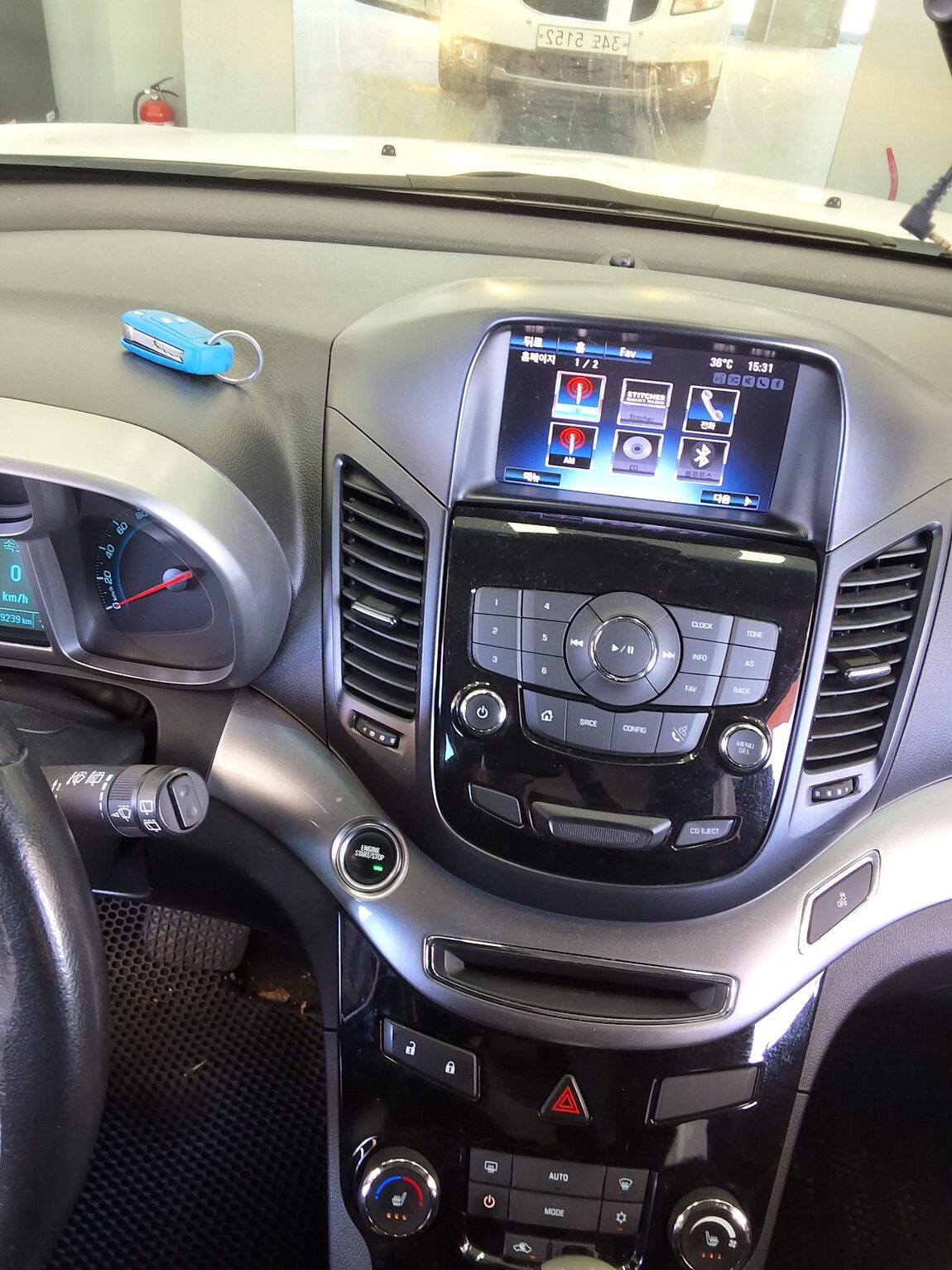 CHEVROLET (DAEWOO) ORLANDO 2.0 DIESEL LTZ PREMIUM 2014 - zdjęcie 17