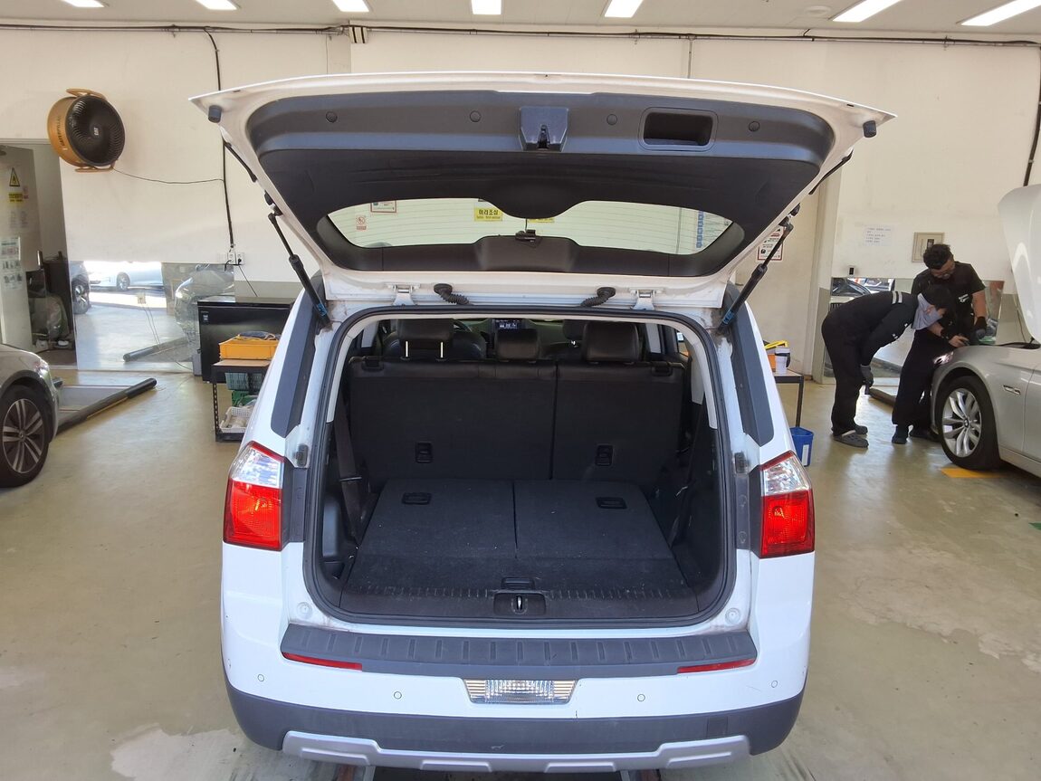 CHEVROLET (DAEWOO) ORLANDO 2.0 DIESEL LTZ PREMIUM 2014 - zdjęcie 15