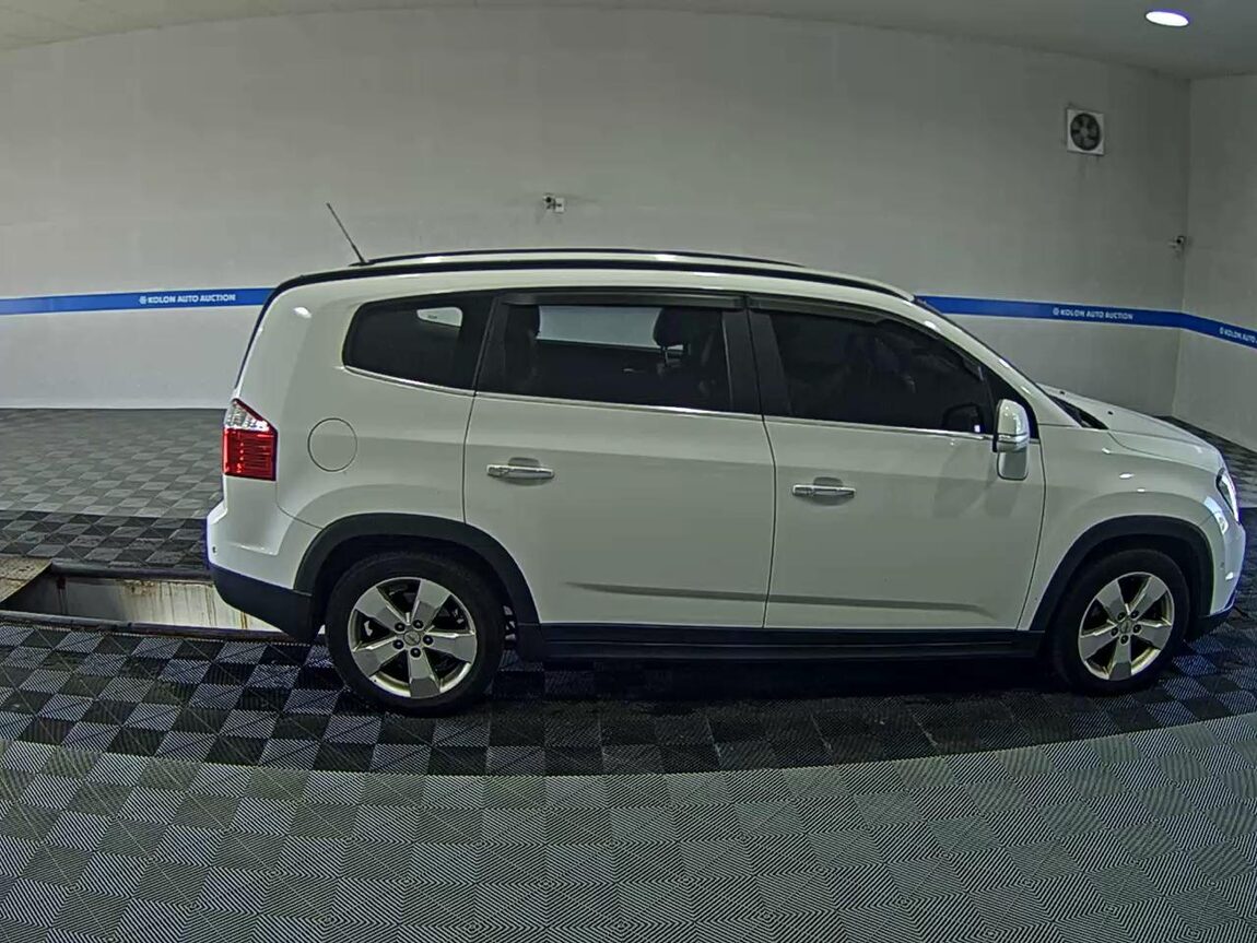 CHEVROLET (DAEWOO) ORLANDO 2.0 DIESEL LTZ PREMIUM 2014 - zdjęcie 4