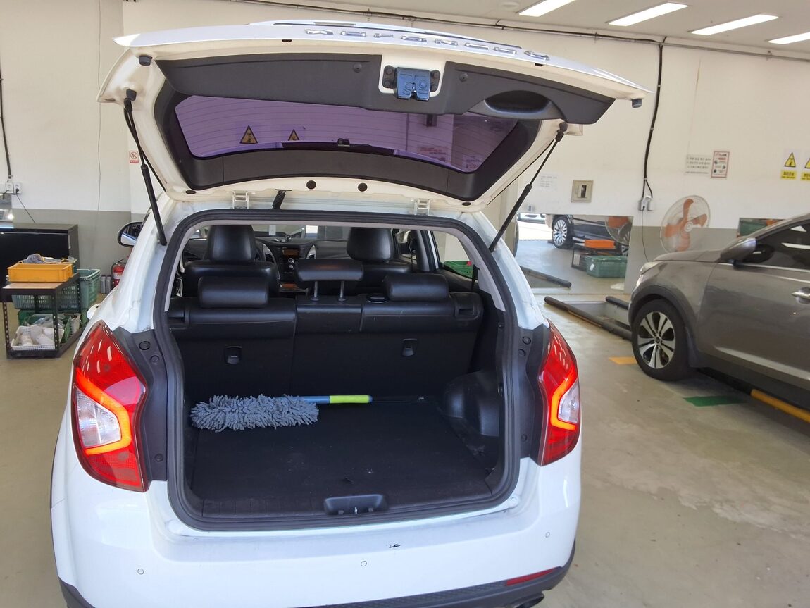 KG MOBILITY (SSANGYONG) NEW KORANDO C 2.0 2WD RX PREMIUM MODEL 2015 - zdjęcie 15