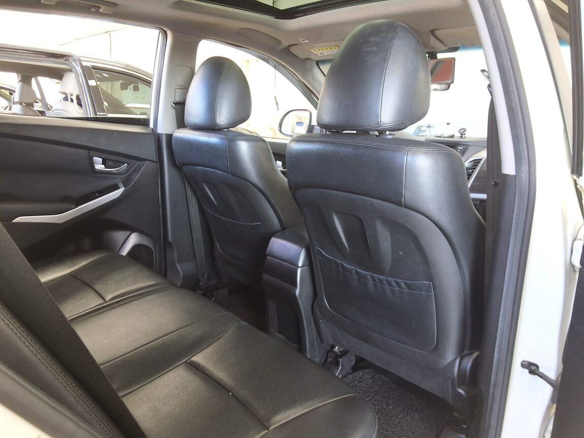 KG MOBILITY (SSANGYONG) NEW KORANDO C 2.0 2WD RX PREMIUM MODEL 2015 - zdjęcie 13