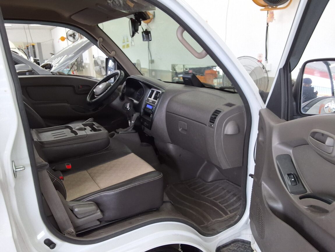 HYUNDAI PORTER II BUILT-IN BOX TRUCK LOW DECK 2022 - zdjęcie 13