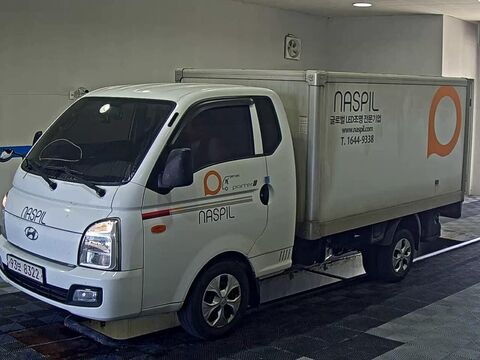 HYUNDAI PORTER II BUILT-IN BOX TRUCK LOW DECK 2022 - aukcja, lot SC-01M2MQB7FPPGFP0F2PBHY876A2