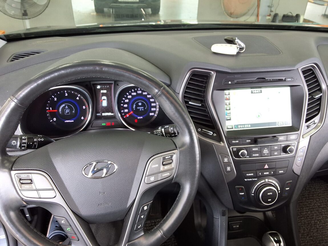 HYUNDAI SANTA FE (DM) DIESEL R2.2 2WD EXCLUSIVE SPECIAL 2015 - zdjęcie 18