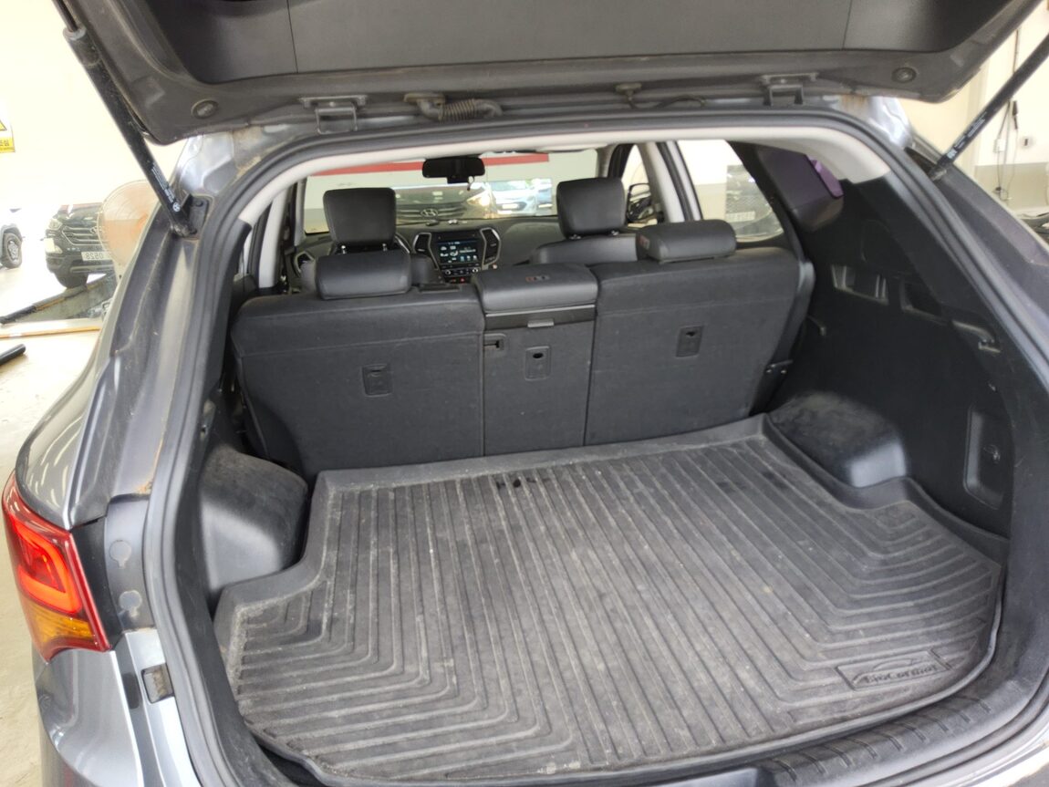 HYUNDAI SANTA FE THE PRIME DIESEL R2.0 2WD PREMIUM 2017 - zdjęcie 15