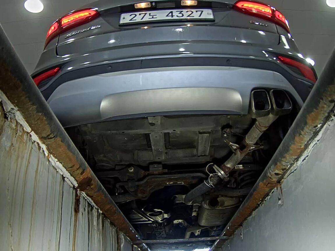 HYUNDAI SANTA FE THE PRIME DIESEL R2.0 2WD PREMIUM 2017 - zdjęcie 8