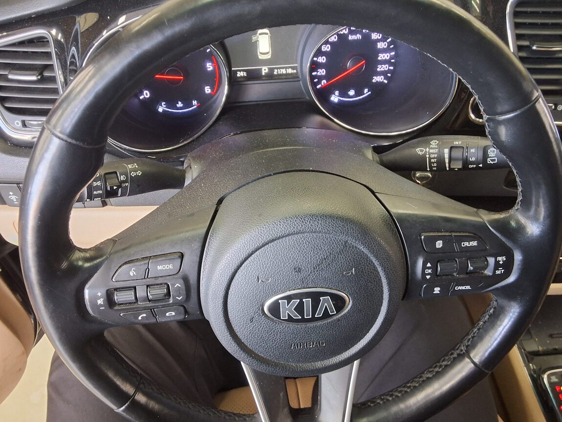 KIA THE NEW CARNIVAL HI-LIMOUSINE 9-SEATER DIESEL NOBLESSE SPECIAL 2019 - zdjęcie 17