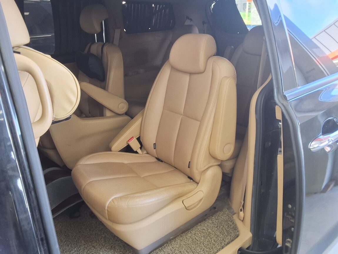 KIA THE NEW CARNIVAL HI-LIMOUSINE 9-SEATER DIESEL NOBLESSE SPECIAL 2019 - zdjęcie 12