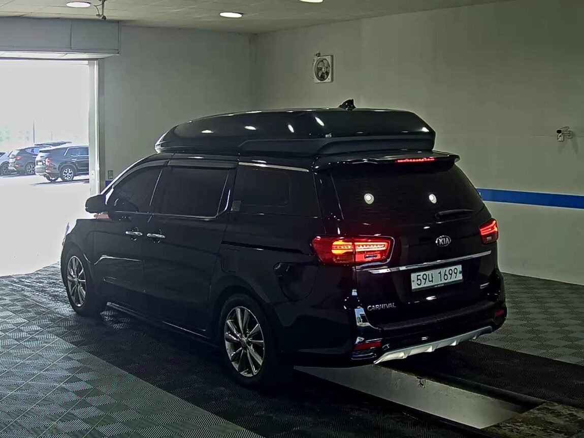 KIA THE NEW CARNIVAL HI-LIMOUSINE 9-SEATER DIESEL NOBLESSE SPECIAL 2019 - zdjęcie 6