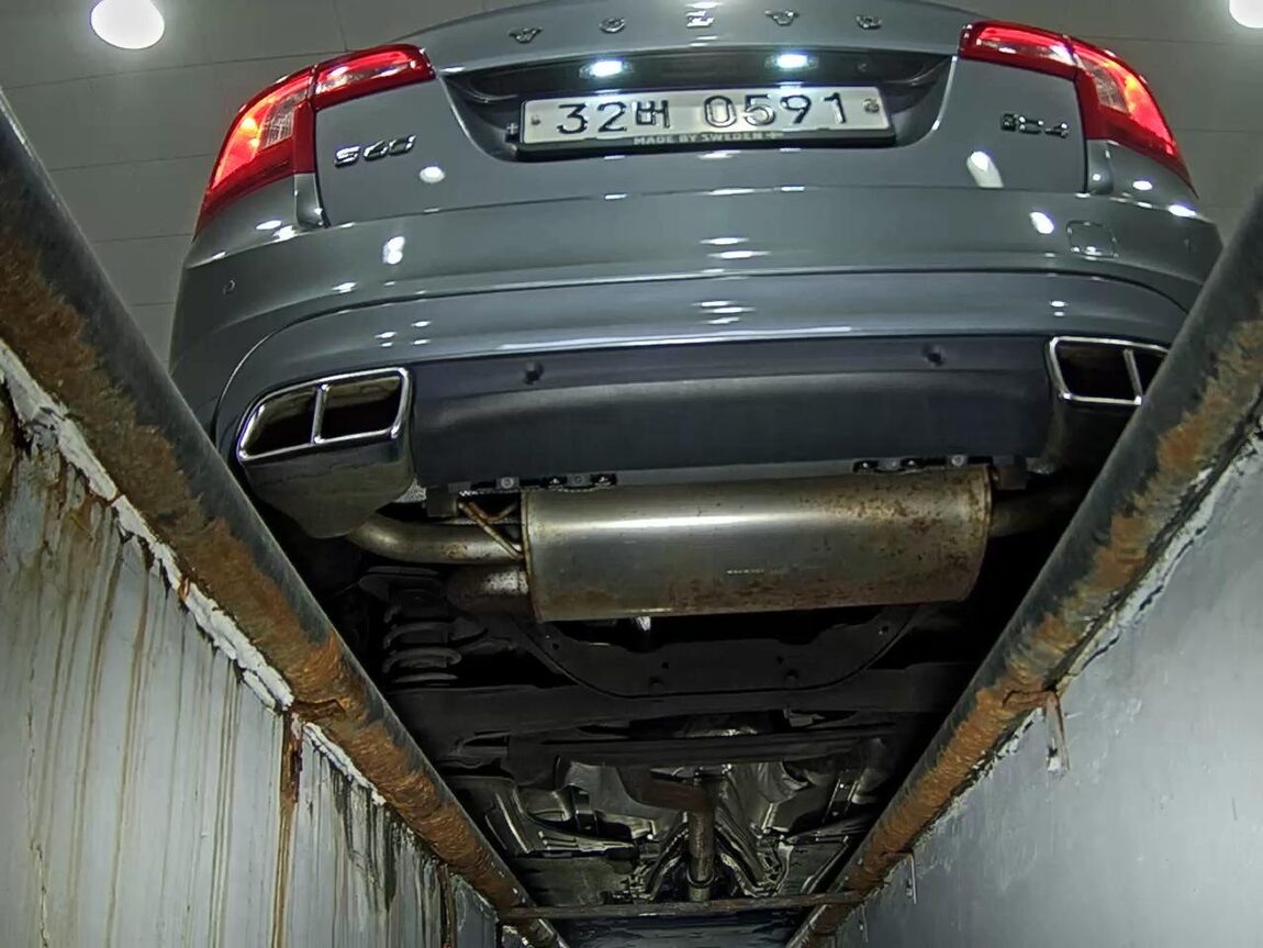 VOLVO S60 (2ND GEN) D4 SUMMUM 2016 - zdjęcie 8