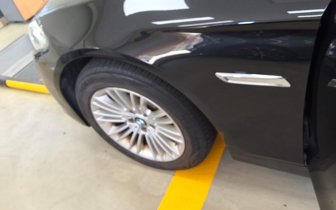 BMW 5 SERIES (6TH GEN) 520d 2015 - zdjęcie 25