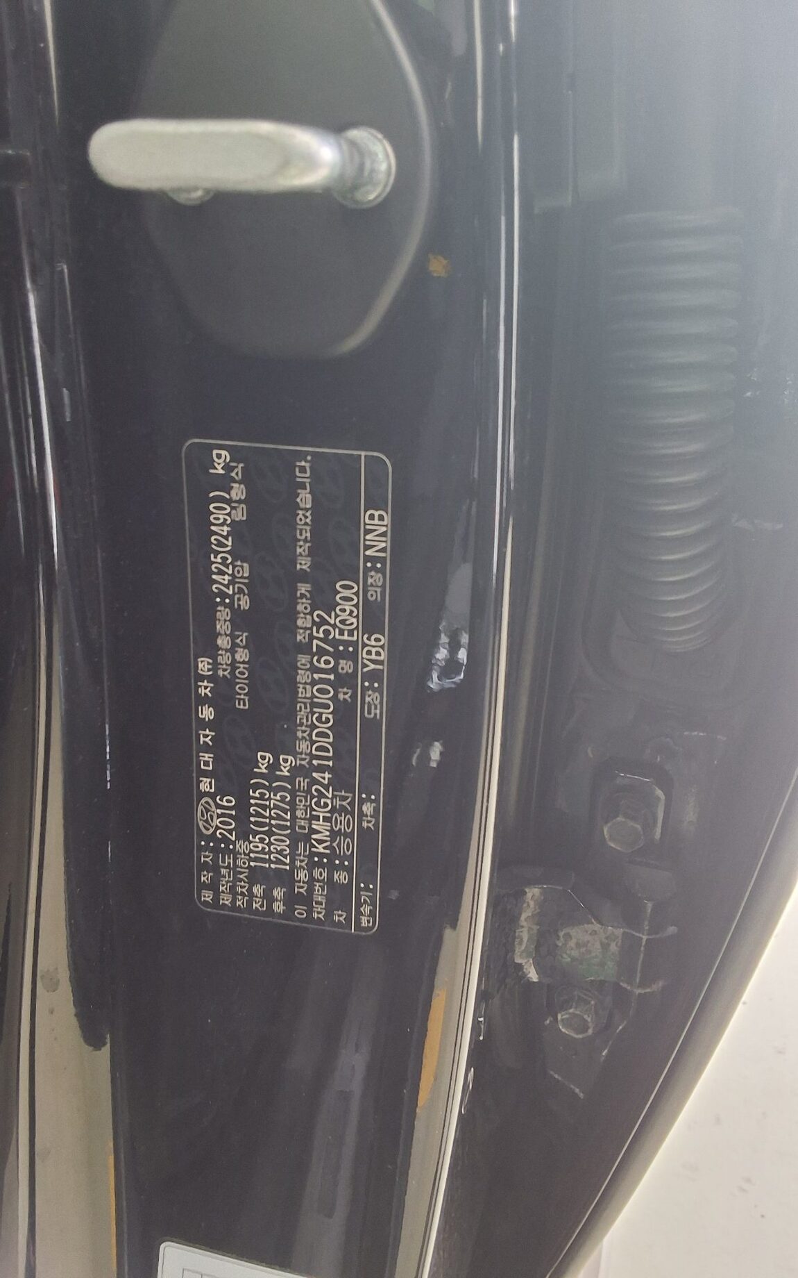 GENESIS EQ900 3.8 GDi AWD PREMIUM LUXURY 2016 - zdjęcie 16