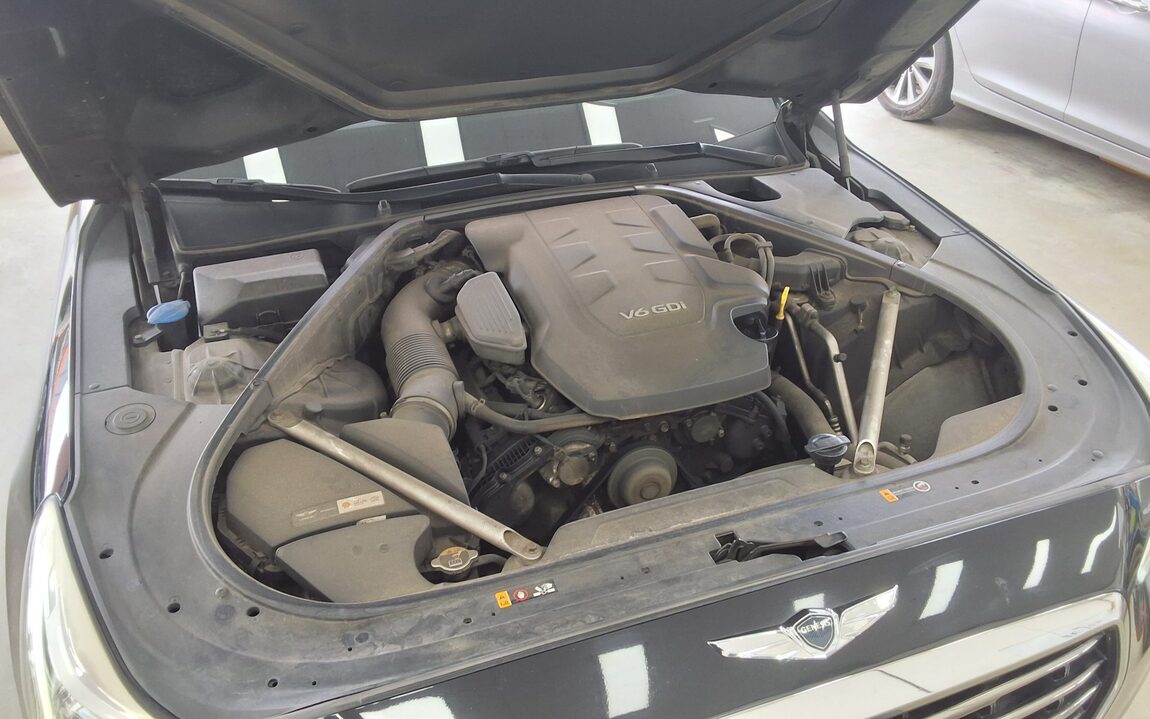 GENESIS EQ900 3.8 GDi AWD PREMIUM LUXURY 2016 - zdjęcie 21