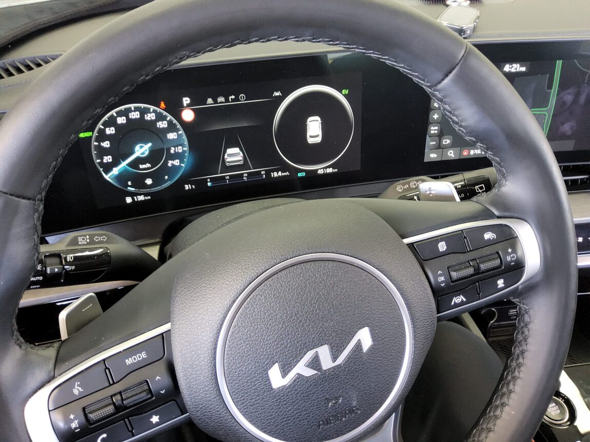 KIA THE ALL NEW SPORTAGE HYBRID 1.6 HEV SIGNATURE 2022 - zdjęcie 17