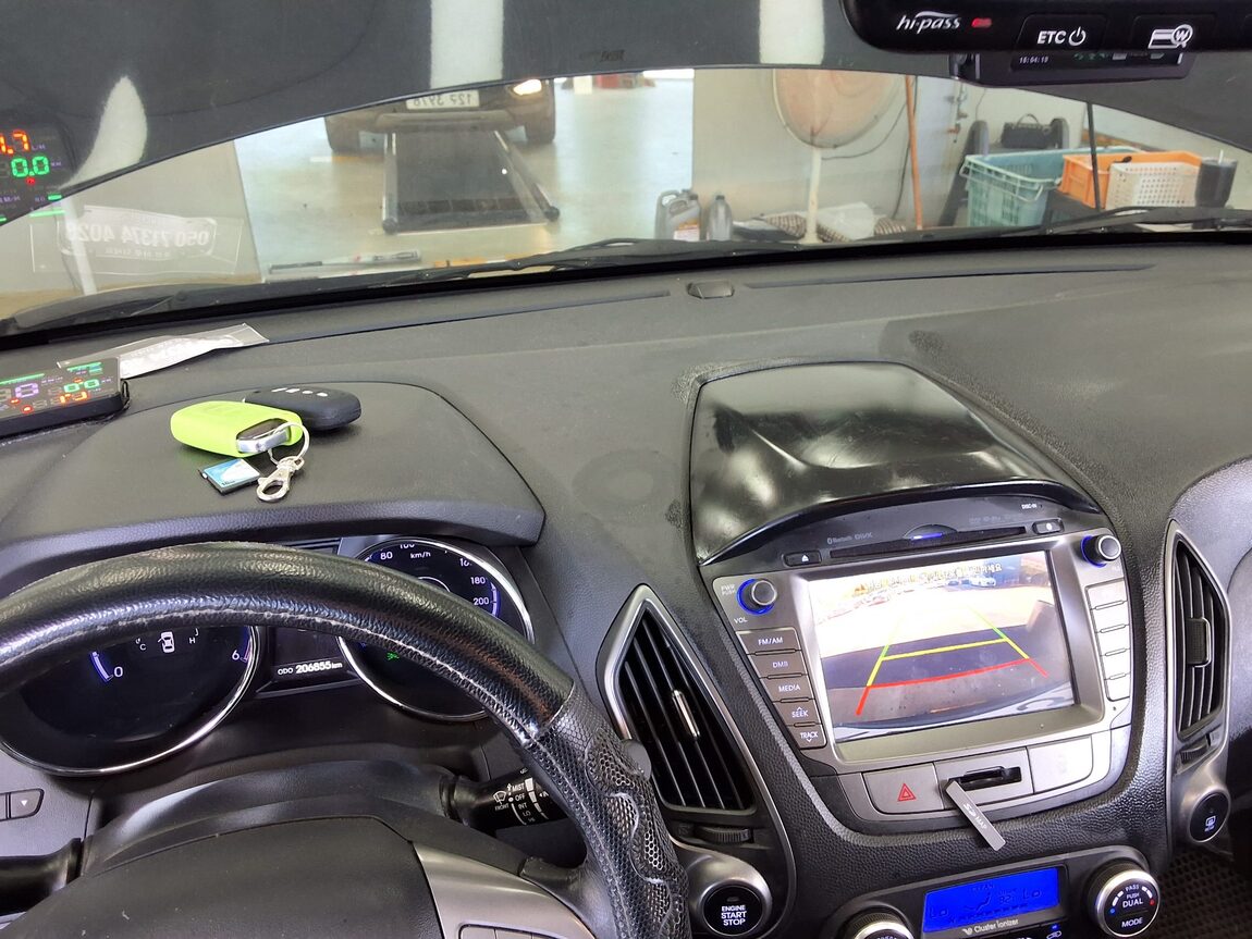 HYUNDAI NEW TUCSON ix DIESEL R2.0 2WD MODERN 2014 - zdjęcie 19