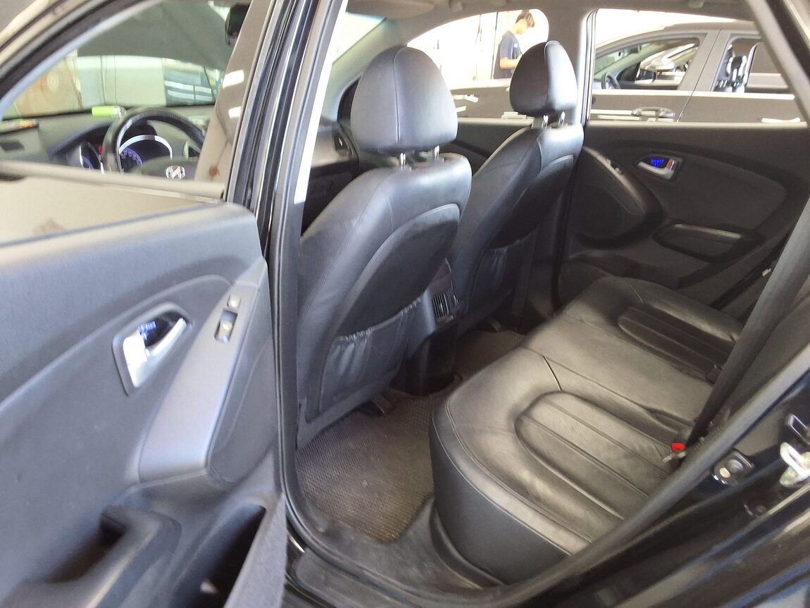HYUNDAI NEW TUCSON ix DIESEL R2.0 2WD MODERN 2014 - zdjęcie 13