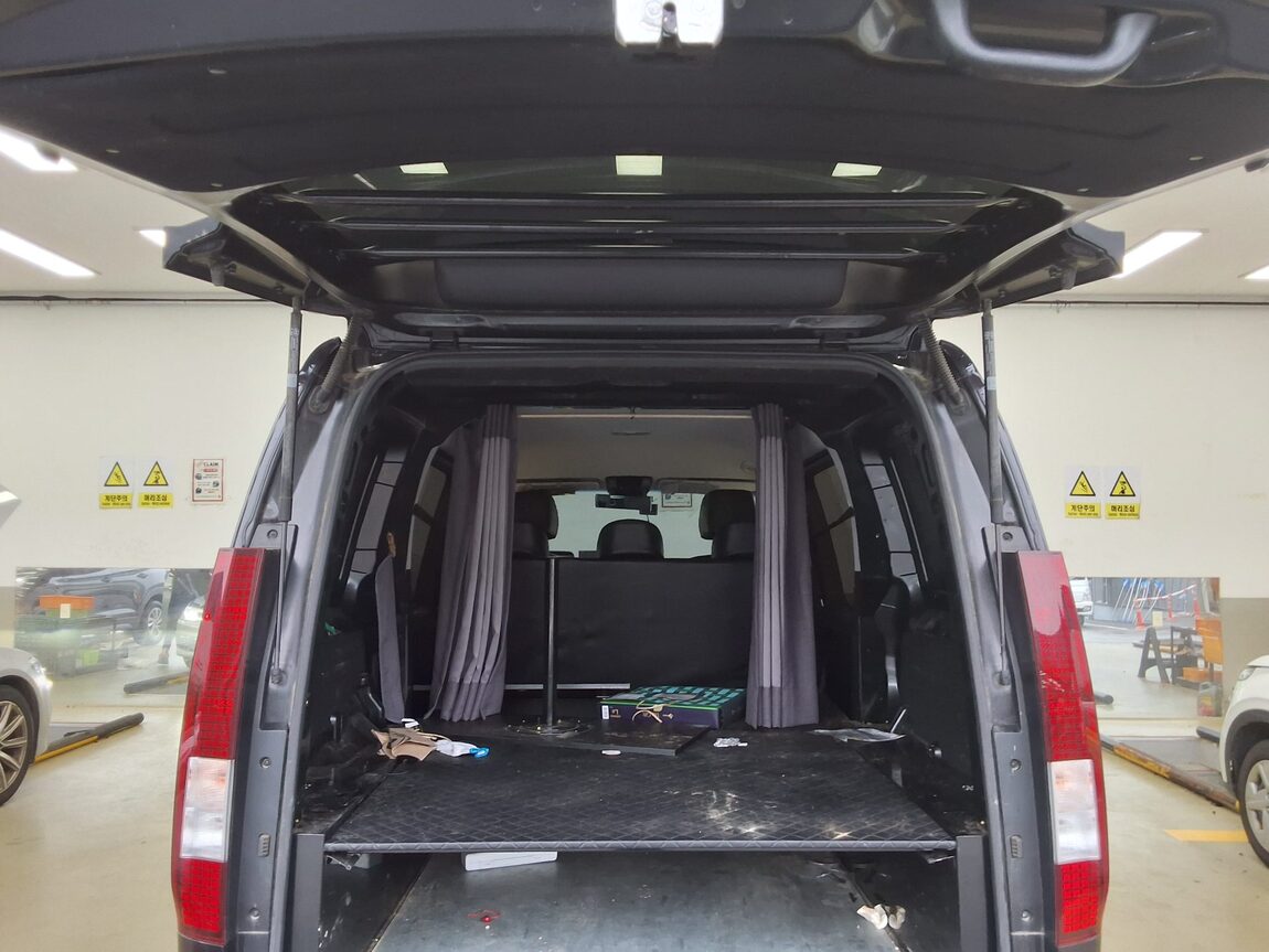 HYUNDAI STARIA 2.2 DIESEL CARGO 5-SEATER SMART 2022 - zdjęcie 15