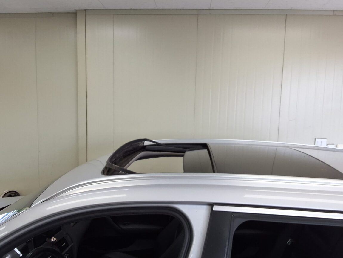 BMW X3 (2ND GEN) 20d xDRIVE HIGH 2011 - zdjęcie 28