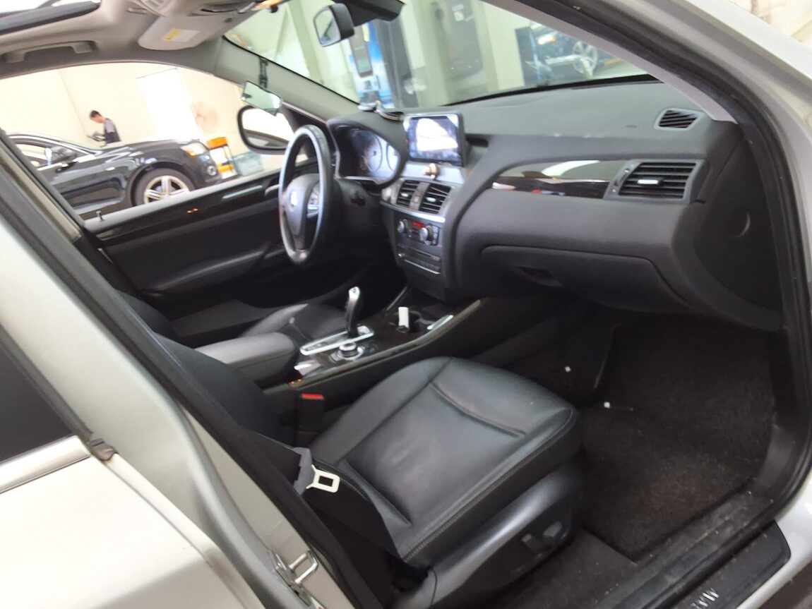 BMW X3 (2ND GEN) 20d xDRIVE HIGH 2011 - zdjęcie 15