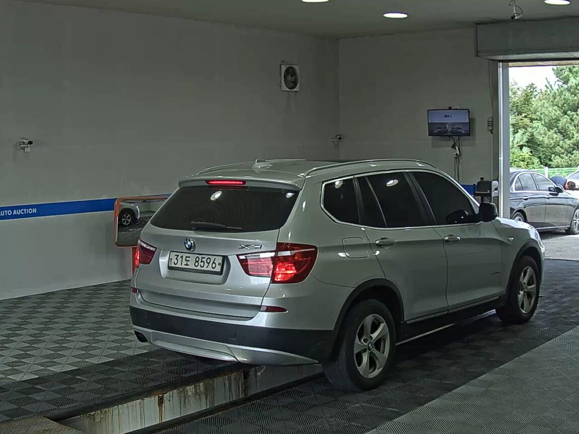 BMW X3 (2ND GEN) 20d xDRIVE HIGH 2011 - zdjęcie 5
