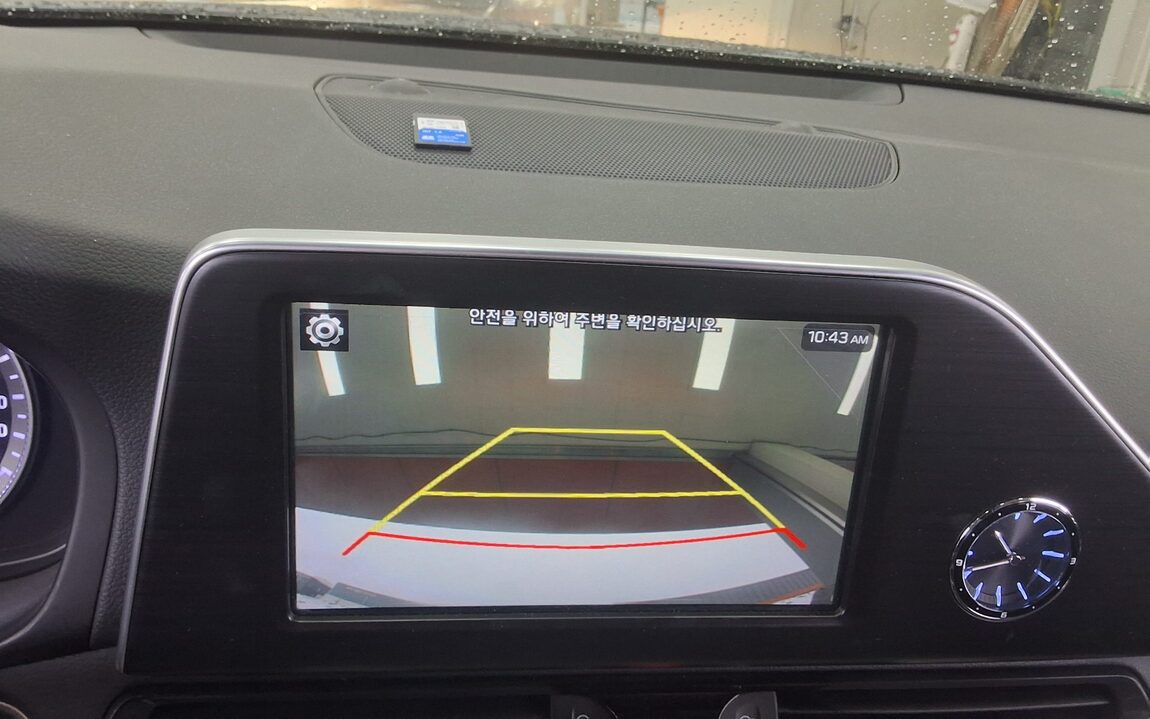 HYUNDAI GRANDEUR IG 3.0 GDi PREMIUM 2019 - zdjęcie 19