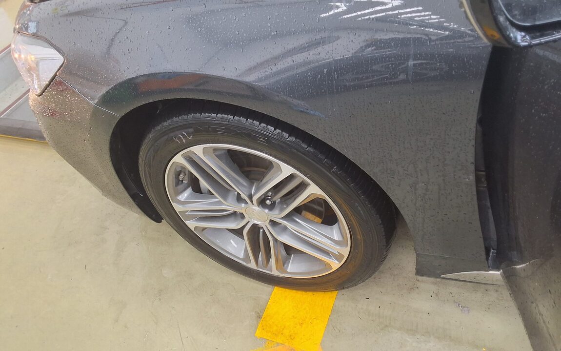 HYUNDAI GRANDEUR IG 3.0 GDi PREMIUM 2019 - zdjęcie 24